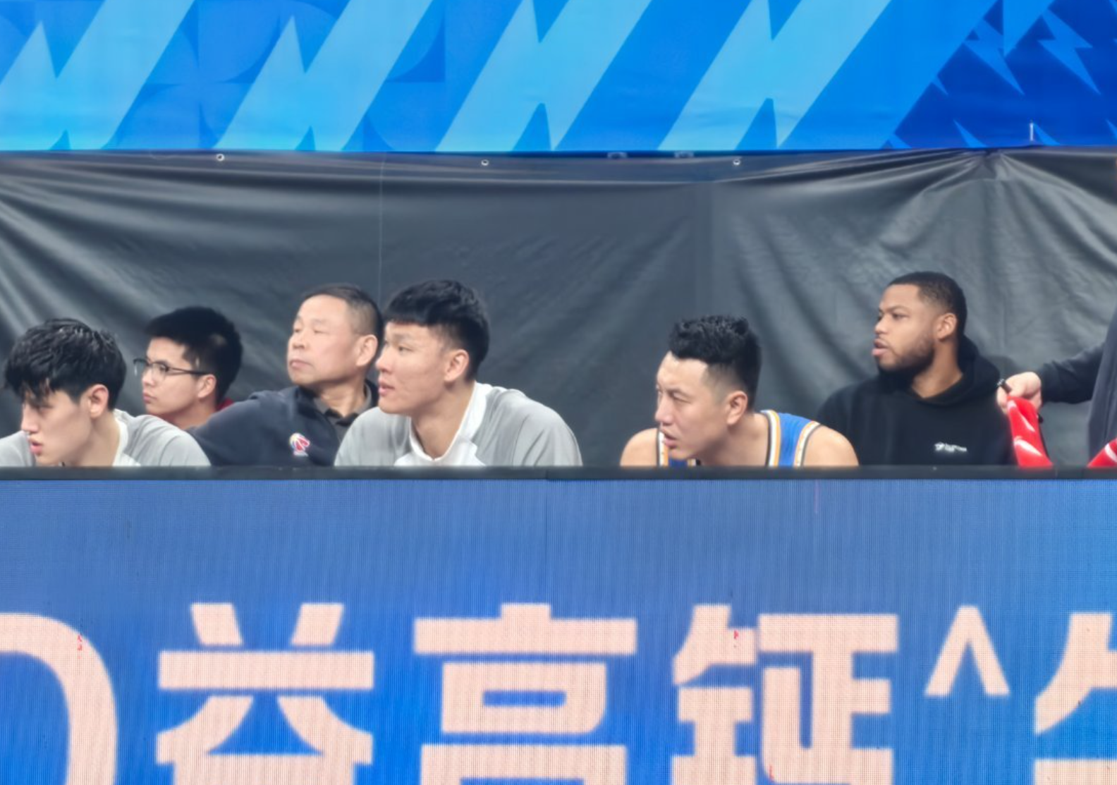 华体会体育app下载-胜江苏发布会！许利民多次点出自我问题，曝斯佩尔曼肌肉不适！